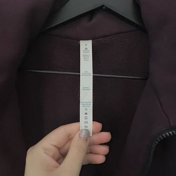 Lululemon zippered peplum sweatshirt - Picture 4 of 8